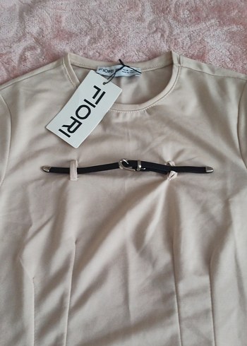 Kısa Kollu, Kemerli Bej Kadın Tişört - Görsel 2