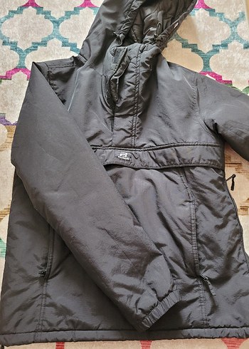 Pull and bear yağmurluk