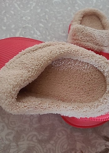 Kızlar İçin Kırmızı Sıcak Ev Terliği - Görsel 2