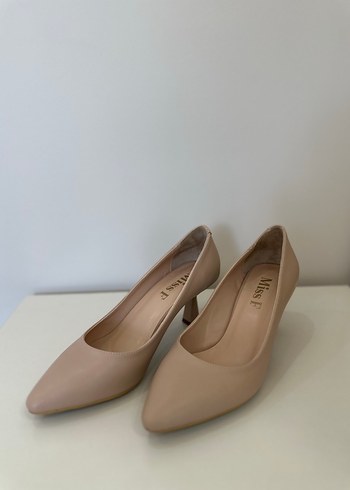 Bej Stiletto Topuklu Kadın Ayakkabı
