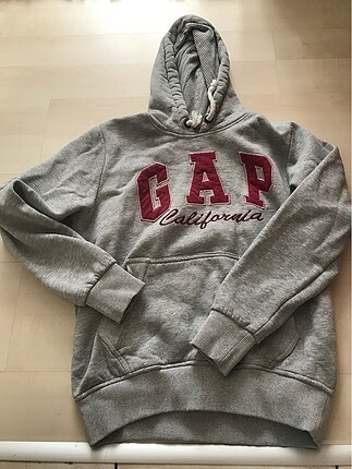 GAP sweat