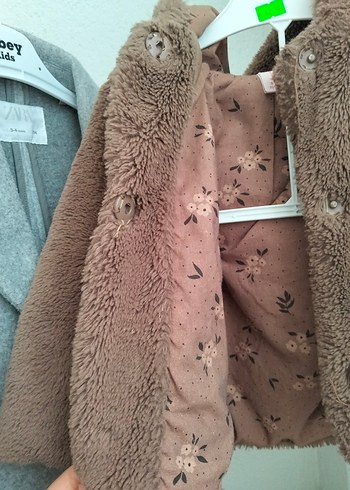 Kız Çocuk Kapüşonlu Kahverengi Peluş Mont - Görsel 4