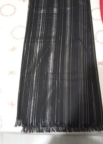 Siyah Çizgili Gotik Perde