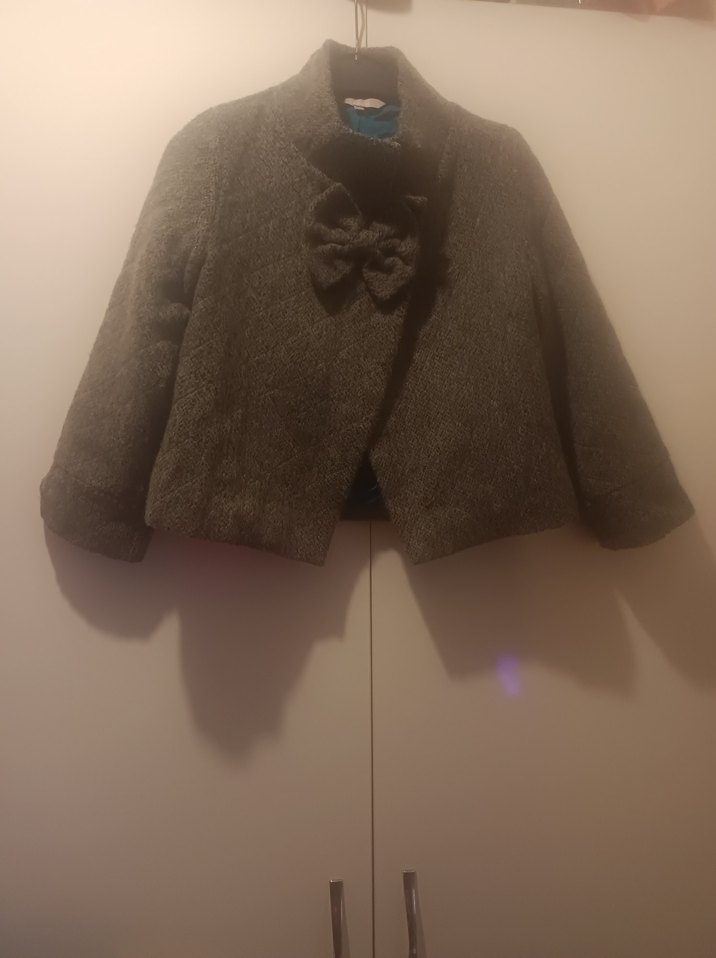 Düğmeli Kısa gri çocuk kaşe kaban 7-8 yaşa uygun - Görsel 3