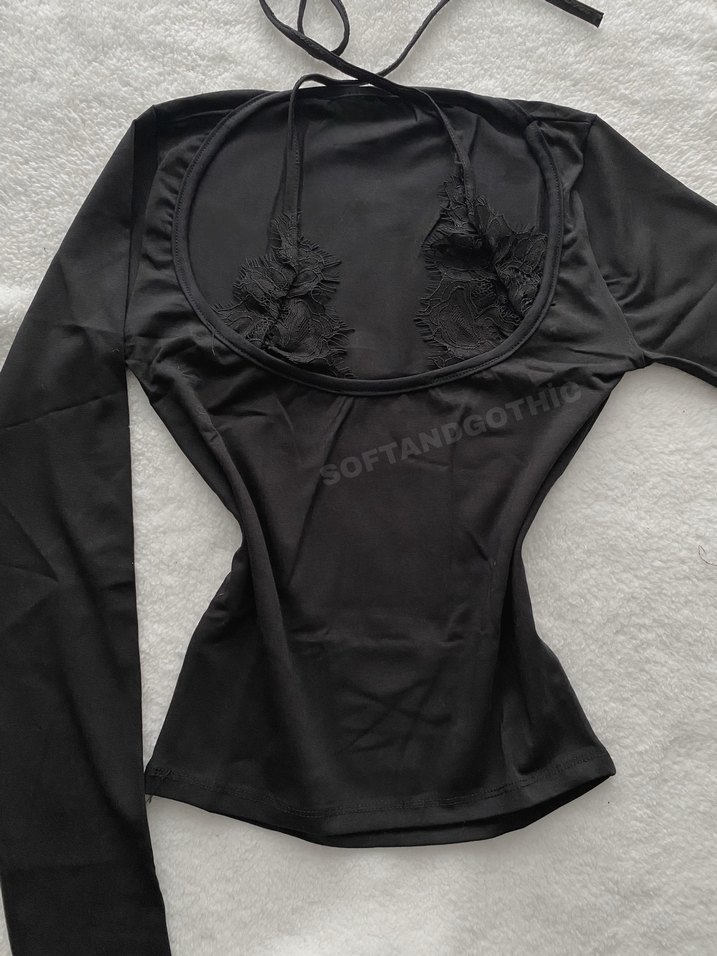 Dantel Detaylı Siyah V Yaka Mini Bluz - Görsel 2