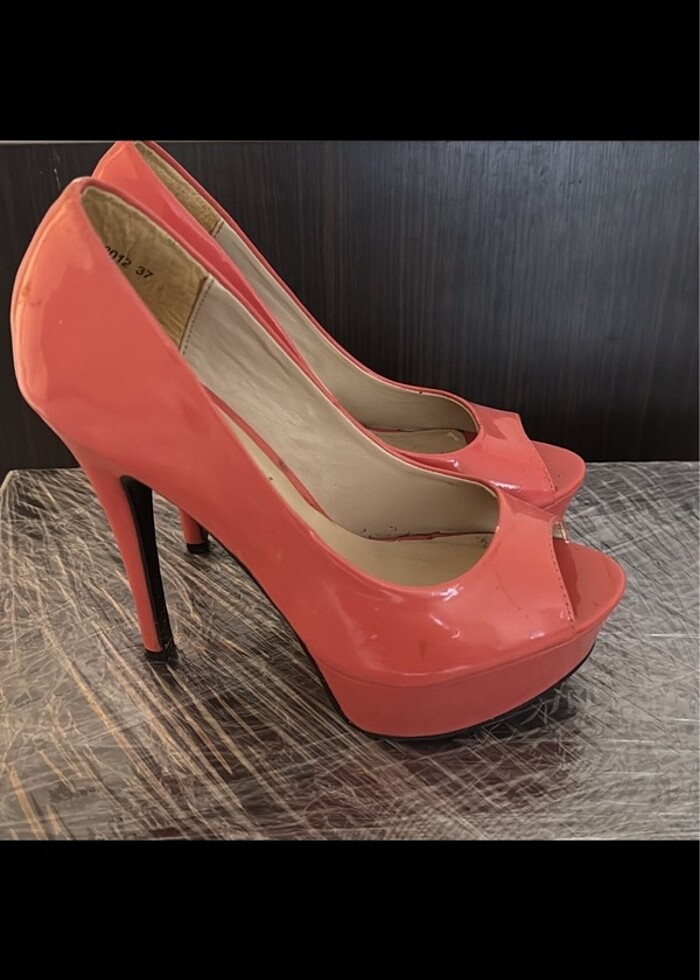 Topuklu ayakkabı - Görsel 3