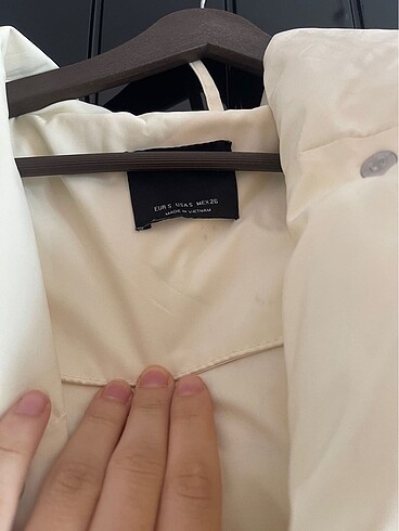 Bershka Şişme mont