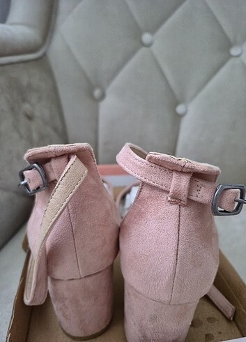 39 Beden Stiletto