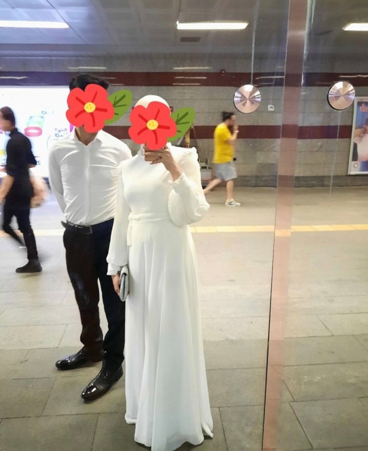 Uzun Beyaz Tesettür Abiye - Görsel 2