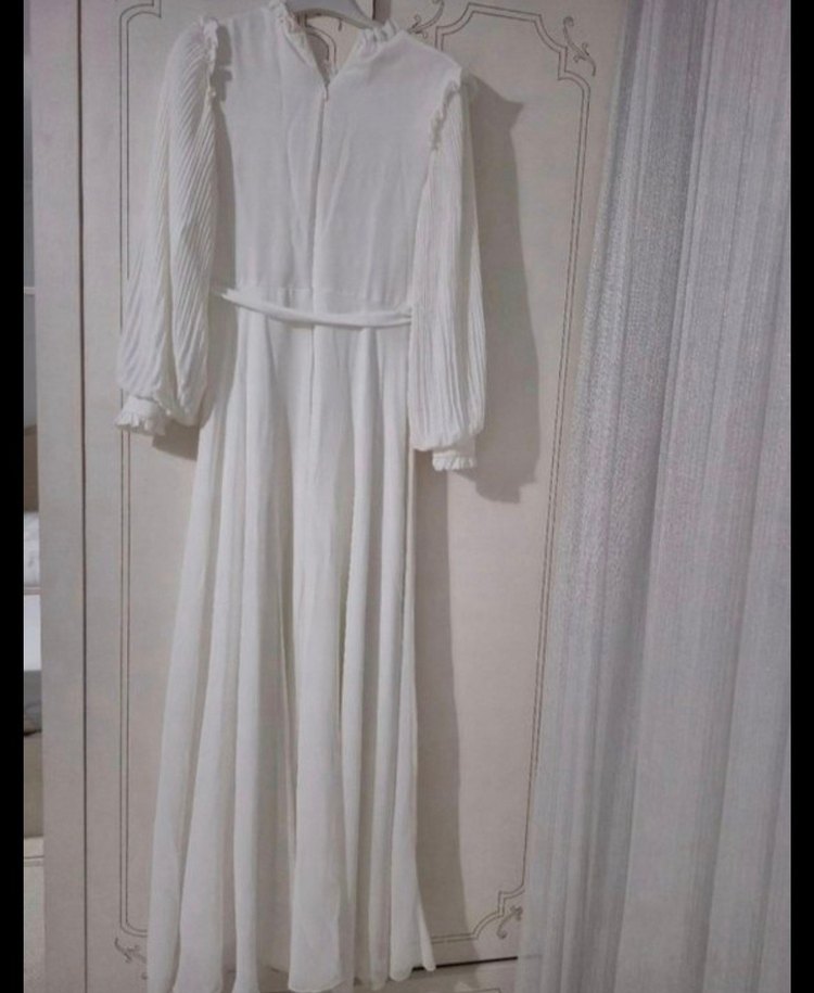 Uzun Beyaz Tesettür Abiye - Görsel 5