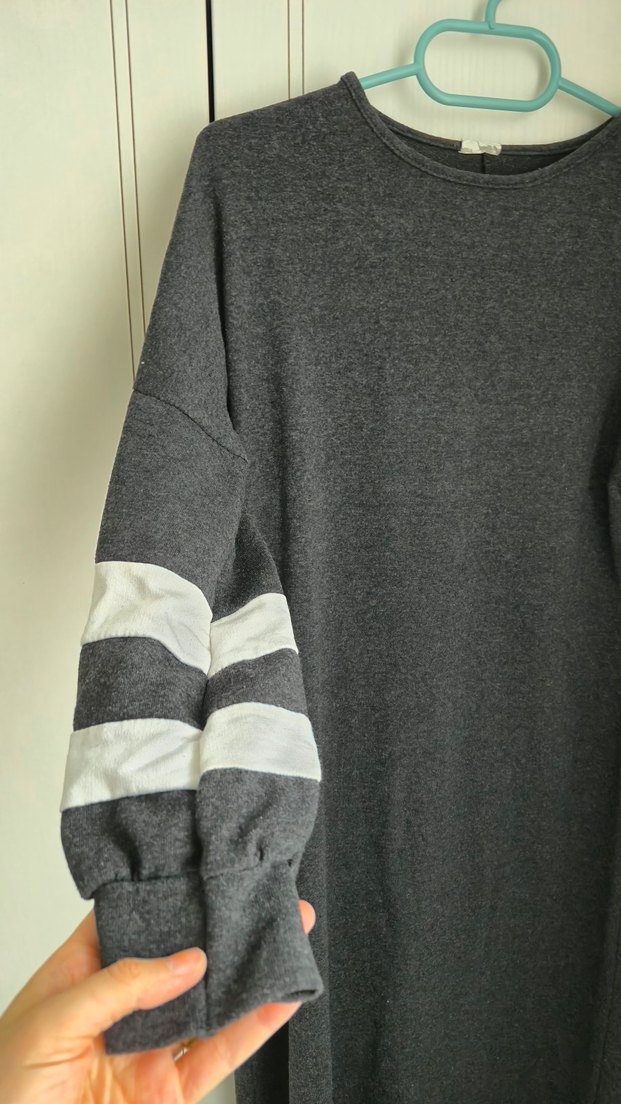 Gri Triko Uzun Kollu Salaş Elbise - Görsel 2