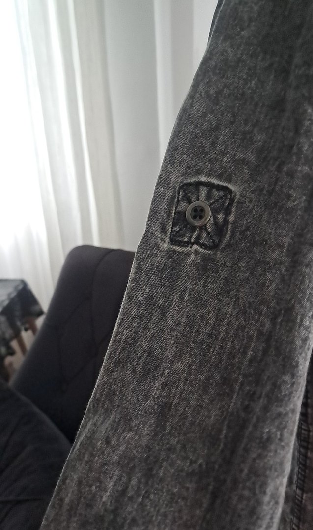 Gri Erkek Denim Düğmeli Uzun Kollu Gömlek yenı gibi - Görsel 4