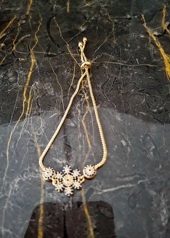 Altın Renkli Boncuklu Çiçek Desenli Bileklik - Görsel 4