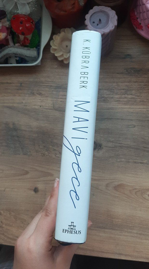 K. Kübra Berk - Mavi Gece Romanı - Görsel 2