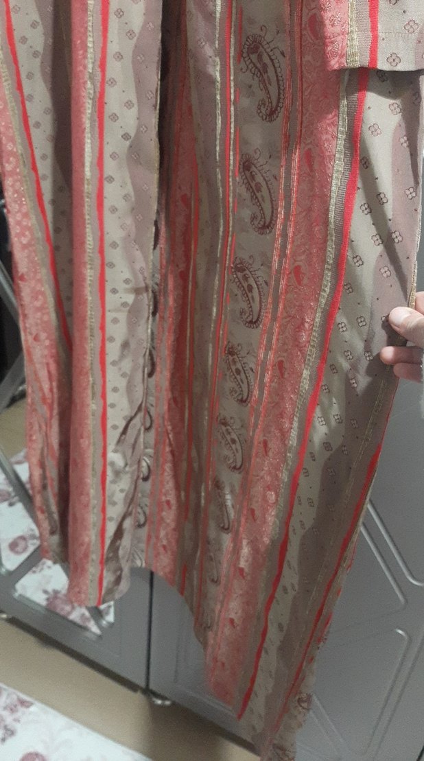 Desenli Bej Robali elbise - Görsel 2