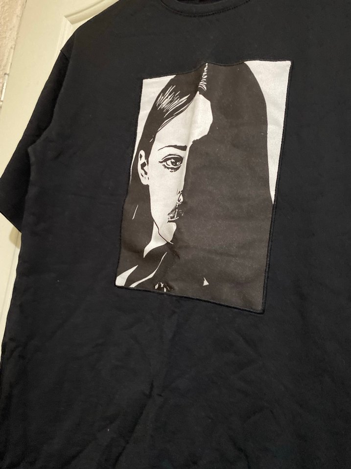 Kadın Siyah Baskılı Salaş Tişört - Görsel 2