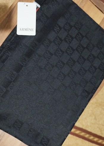 Armine siyah jakar şal - Görsel 6