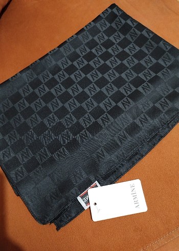 Armine siyah jakar şal - Görsel 4