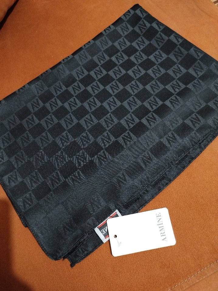 Armine siyah jakar şal - Görsel 4