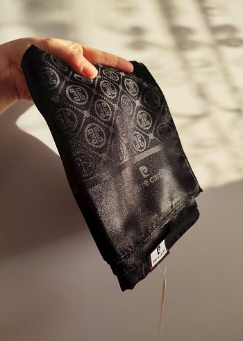 siyah Pierre Cardin jakar şal - Görsel 2