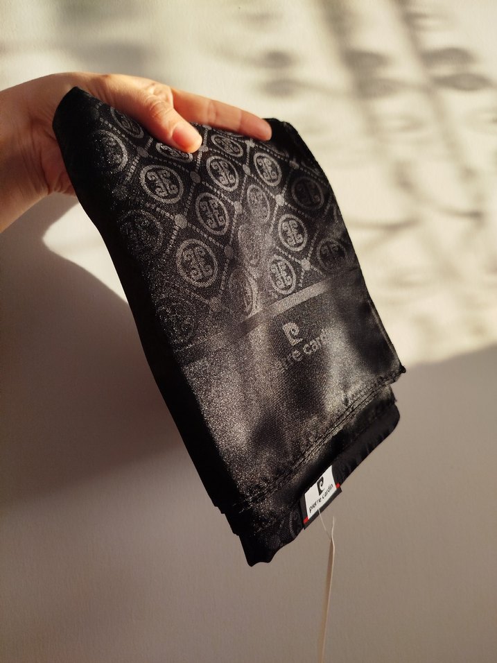 siyah Pierre Cardin jakar şal - Görsel 2