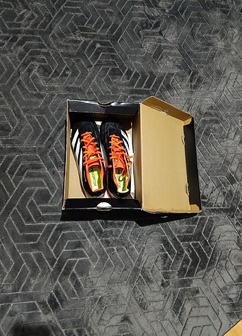 Adidas Predator Krampon 