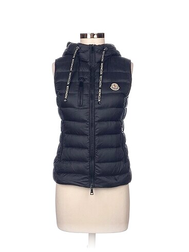 Moncler Yelek %70 İndirimli.