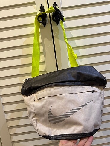  Beden beyaz Renk Orjinal Nike spor çantası