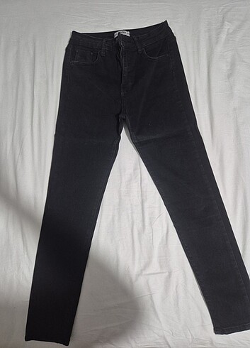 siyah pantalon 