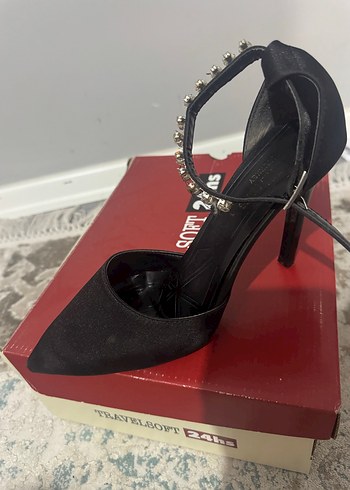 Siyah Parlak Taşlı Stiletto Topuklu Kadın Ayakkabı - Görsel 2