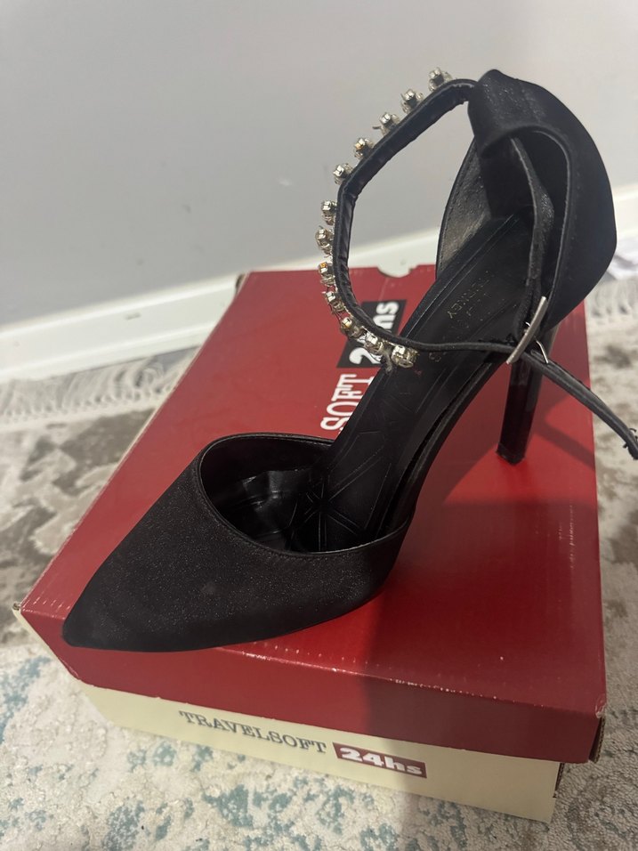 Siyah Parlak Taşlı Stiletto Topuklu Kadın Ayakkabı - Görsel 2