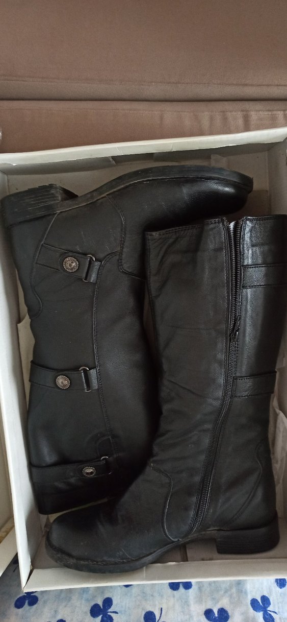 Siyah vidala deri 38 numara temiz çizme... - Görsel 2