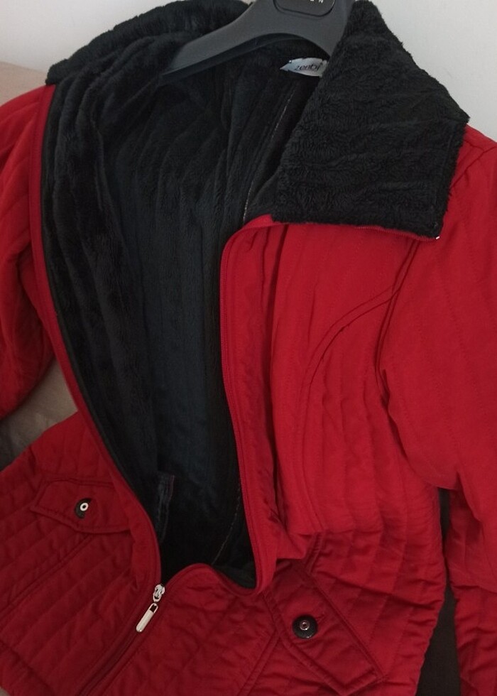 Çok az kullanılmış  zenbi marka 42 beden kırmızı renkte bayan ka - Görsel 5