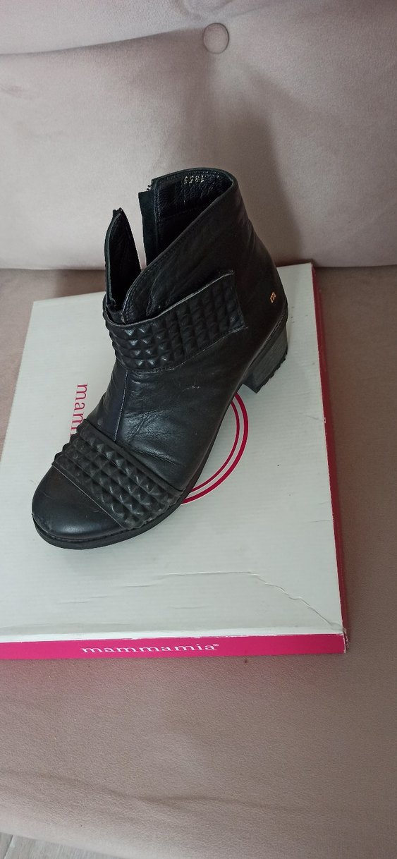 Siyah Deri Gotik Blok Topuklu Bot - Görsel 4