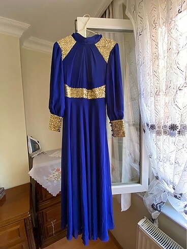 Tullu lacivert Abiye
