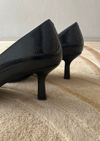 39 Beden Derimod Siyah Yılan Desenli Stiletto topuklu
