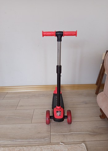 Cool Club Renkli, Ayarlanabilir Saplı Çocuk Scooterı