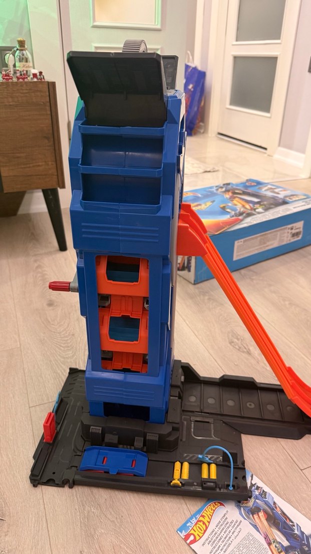 Hot Wheels Mega Garaj Oyuncak Araba Seti - Görsel 4