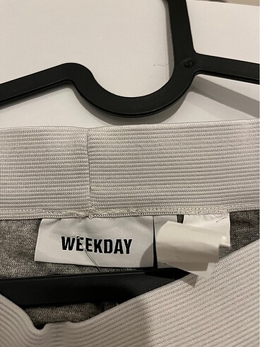s Beden gri Renk Weekday marka gri tayt