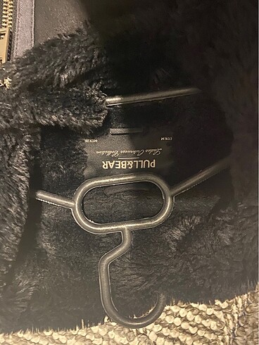 m Beden siyah Renk Kürk pull and bear