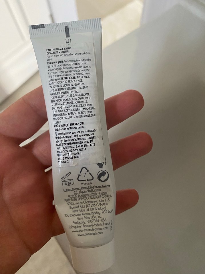 Avene Cicalfate Onarıcı Krem ve Naked Peeling Jeli - Görsel 4