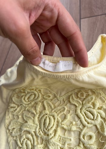 Kız Çocuk Sarı Dantel Detaylı Bohem Tişört - Görsel 3