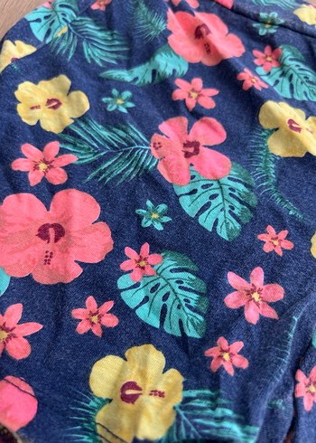 Renkli Çiçek Desenli Kız Şortu - Görsel 2