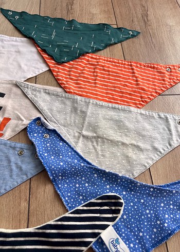 Çok Renkli Baskılı Bebek Mama Önlüğü Seti - Görsel 3