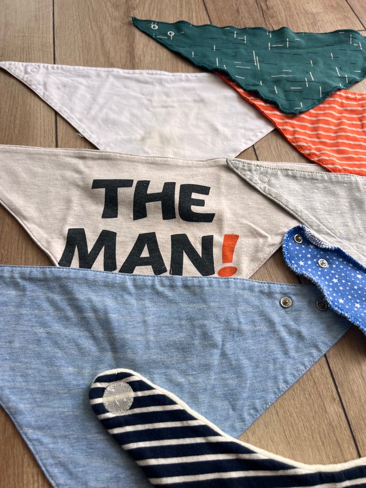 Çok Renkli Baskılı Bebek Mama Önlüğü Seti - Görsel 2