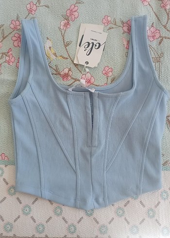 Mavi Denim V Yakalı Kısa Crop Top
