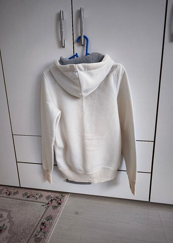 Beyaz Nakışlı Kadın Kapüşonlu Sweatshirt - Görsel 2