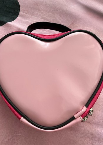 Fermuarlı Pembe Kalp Makyaj Çantası