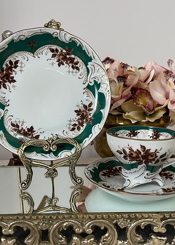 Yeşil ve kahverengi desenli porselen fincan takımı - Görsel 2