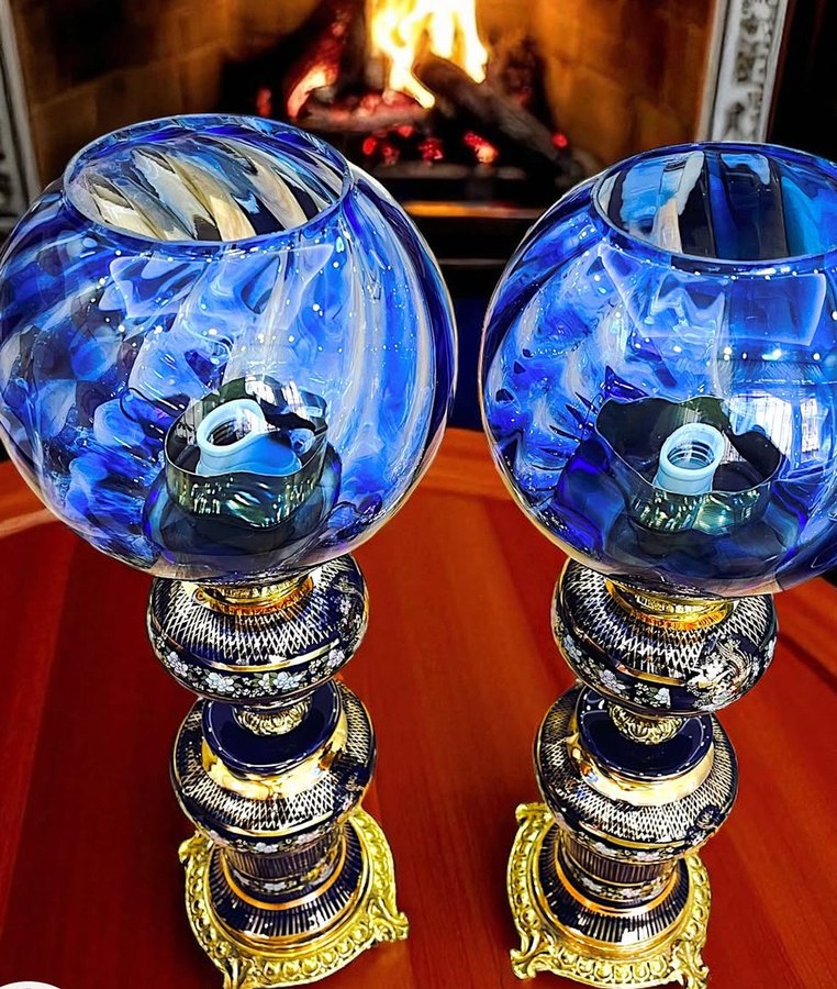 Koyu Mavi Camlı Antika Masa Lambası Çifti - Görsel 2